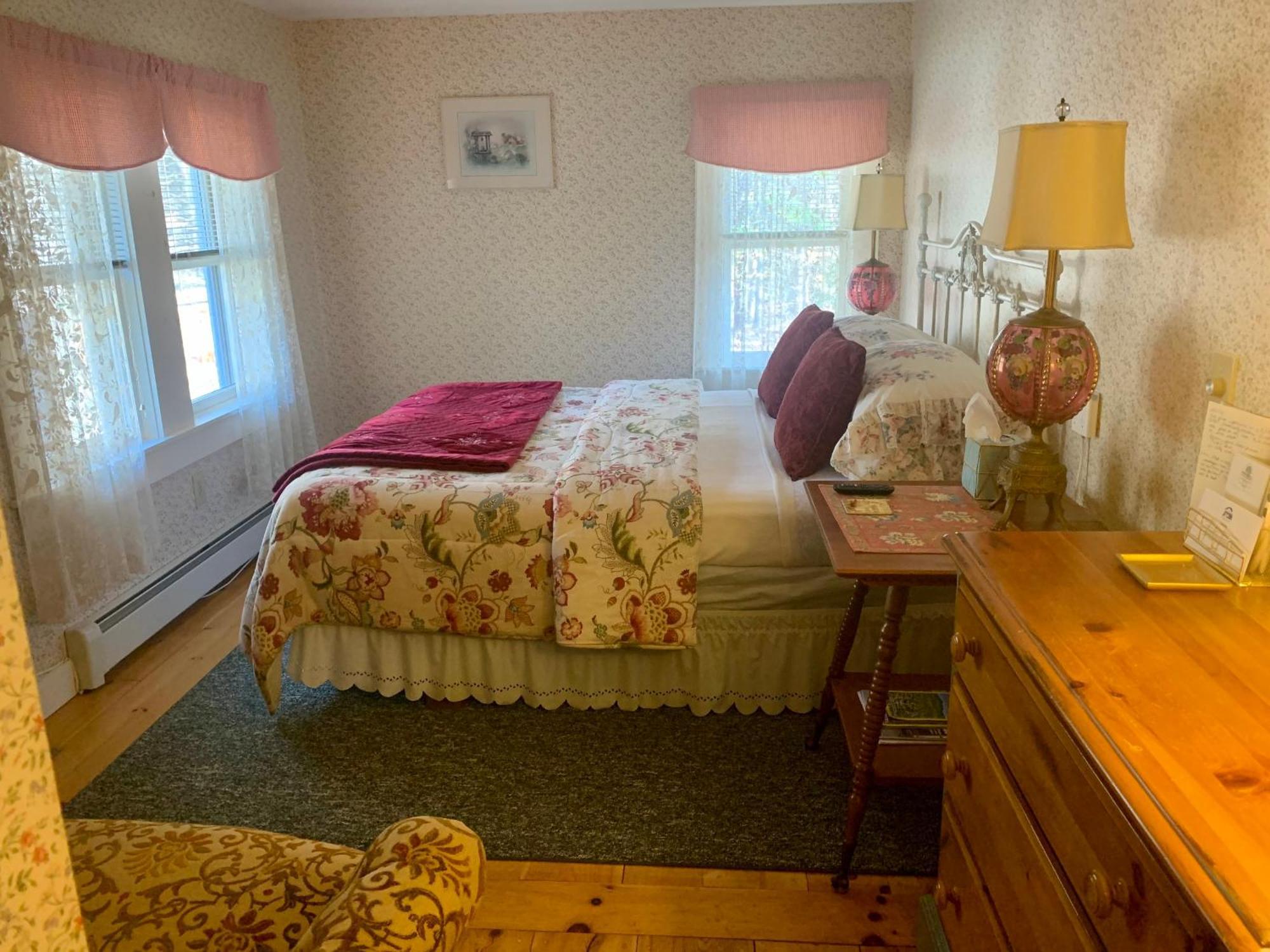 Buttonwood Inn On Mount Surprise Норт-Конвей Номер фото