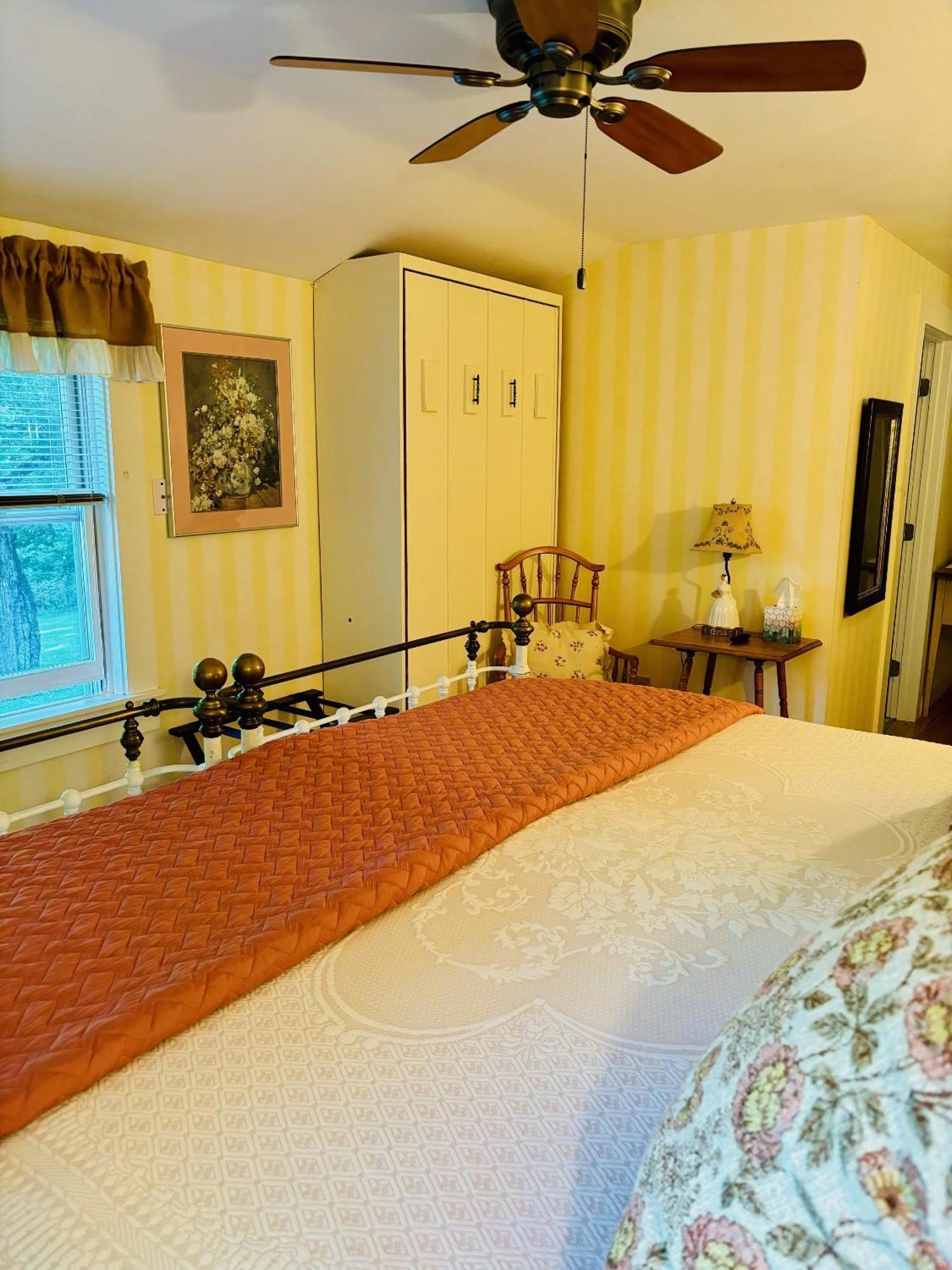 Buttonwood Inn On Mount Surprise Норт-Конвей Номер фото